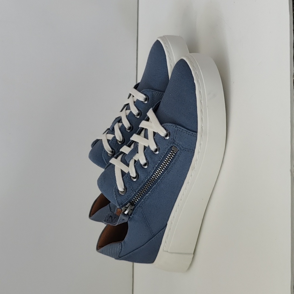 Zodiac Women's Sneakers